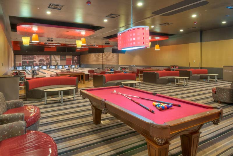 Z Lounge Lanes and Pool Table